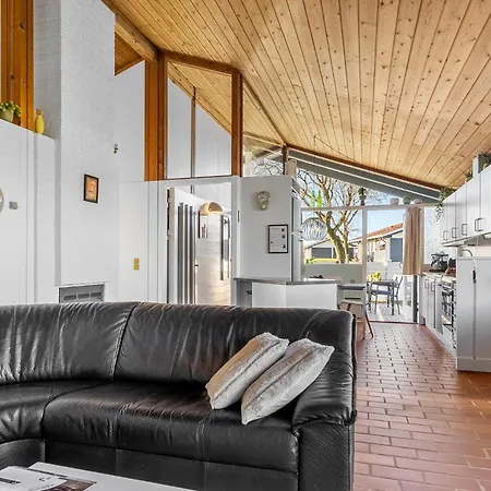 Gorgeous In With Wifi Holiday home