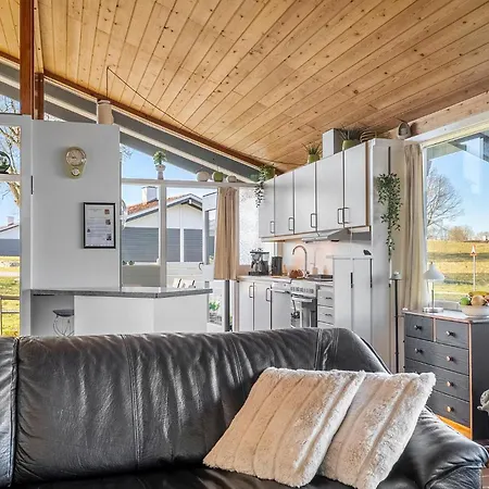 Gorgeous In With Wifi Holiday home